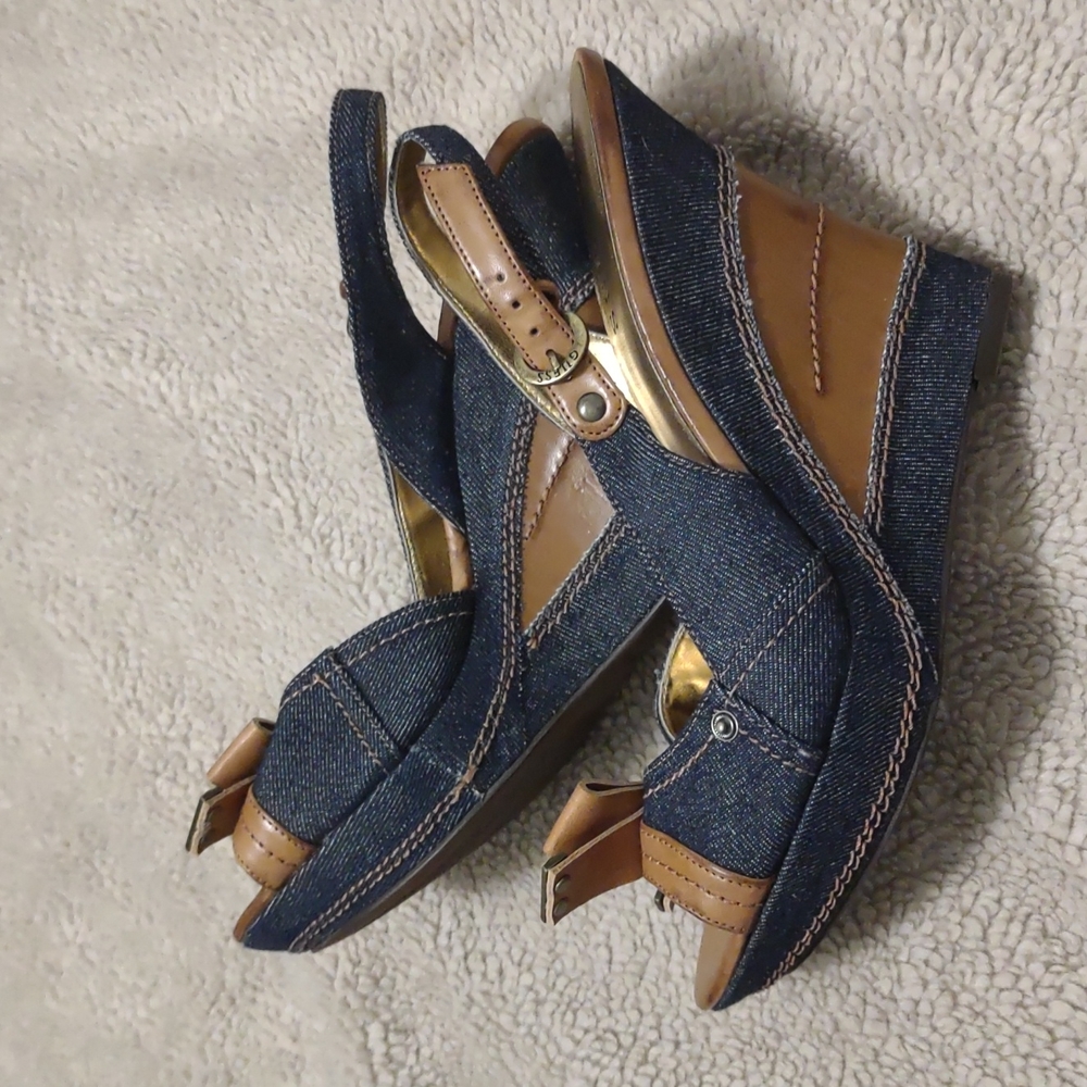 7 1/2 Guess denim and brown leather open toe 4 1/2 inch wedges